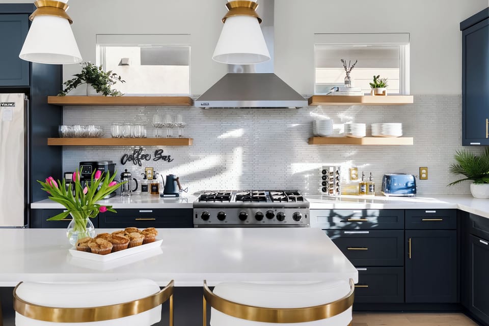 Chef-worthy kitchen: a stunning, fully stocked kitchen with premium appliances and generous prep space.