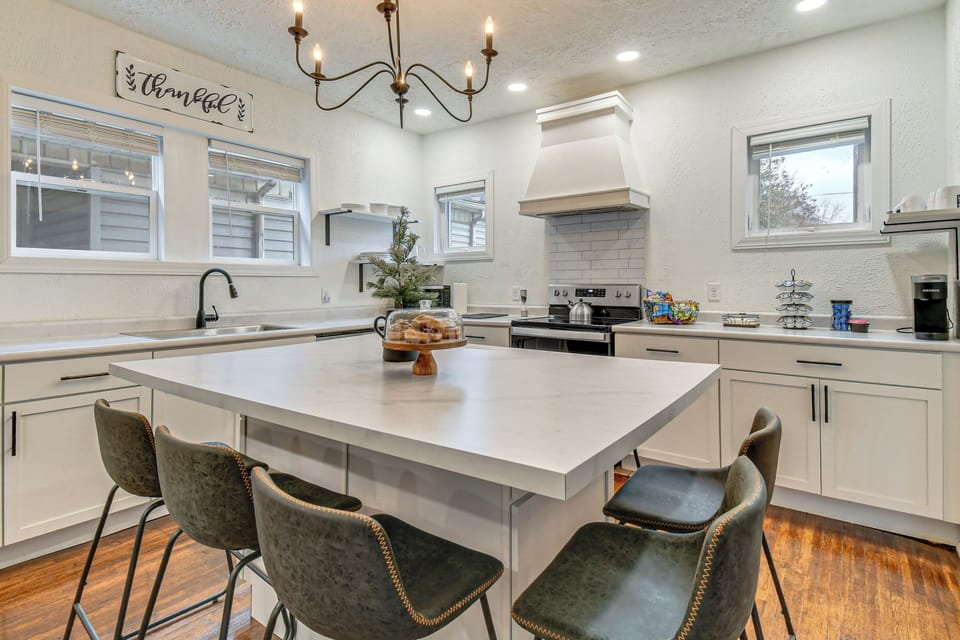 Huntington Vacation Rental | 3BR | 2BA | 2,127 Sq Ft | Stairs Required