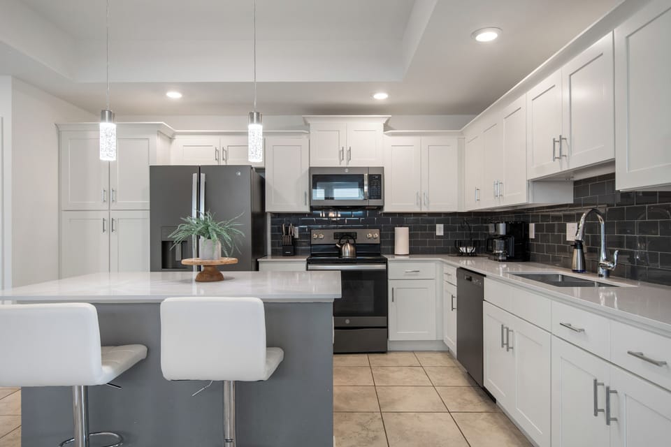 Bright, modern kitchen perfect for family meals and shared moments.