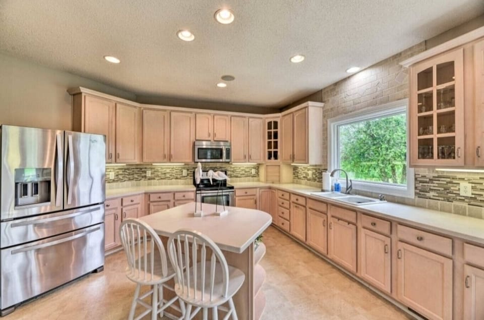 Fully equipped kitchen