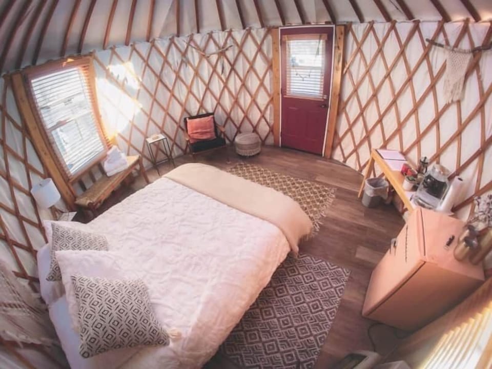Yurt2