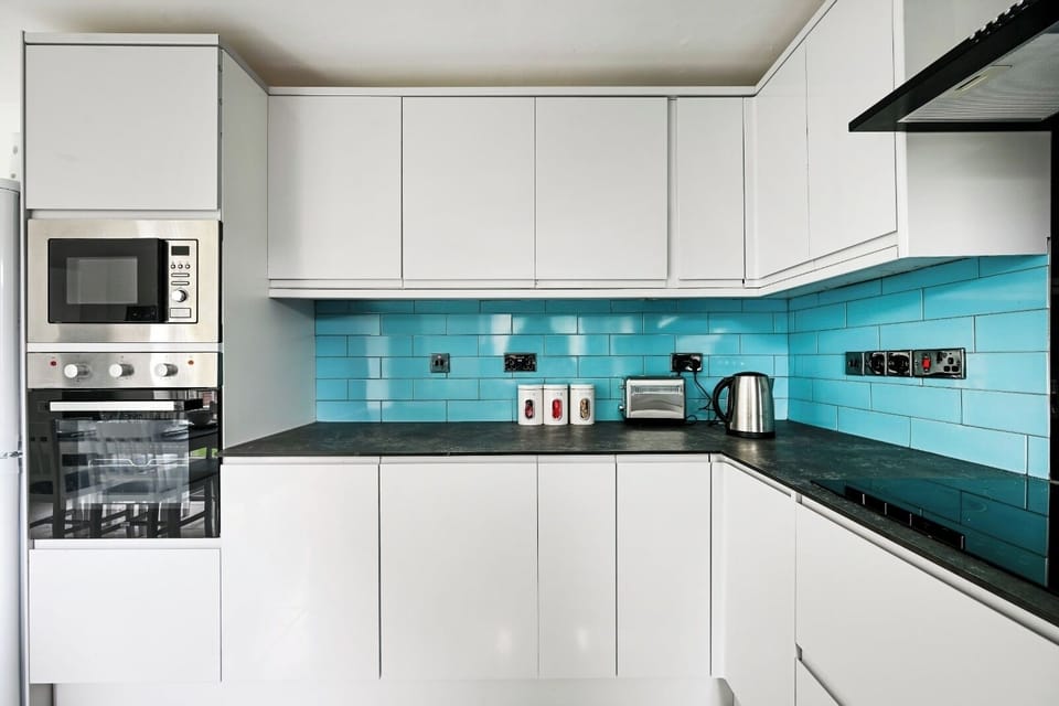 Fully equipped kitchen for all your cooking needs