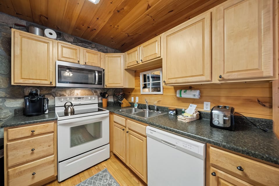 Spacious, Functional Kitchen