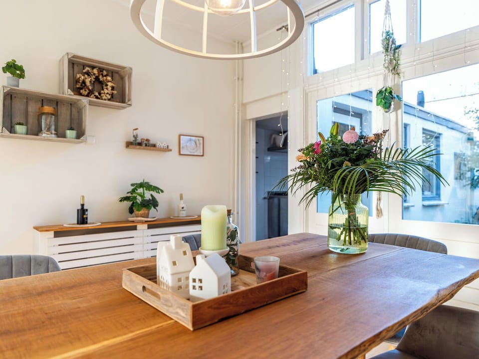 Tree, Mountainous Landforms, House, Mountain, Hill, Home, Roof, Mountain Range, Hill Station, Human Settlement