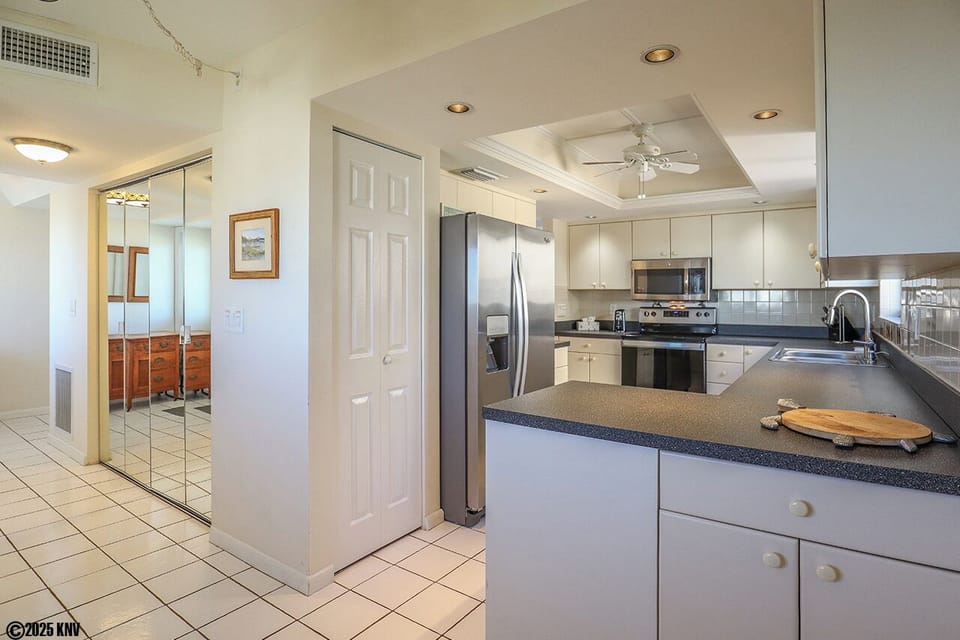 Fully Equipped Kitchen has all the appliances, dishware, cookware and tableware to entertain