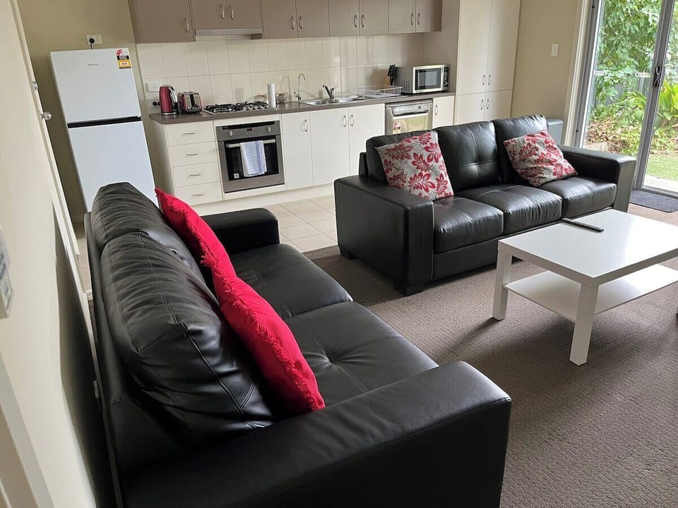 Lounge/Kitchen