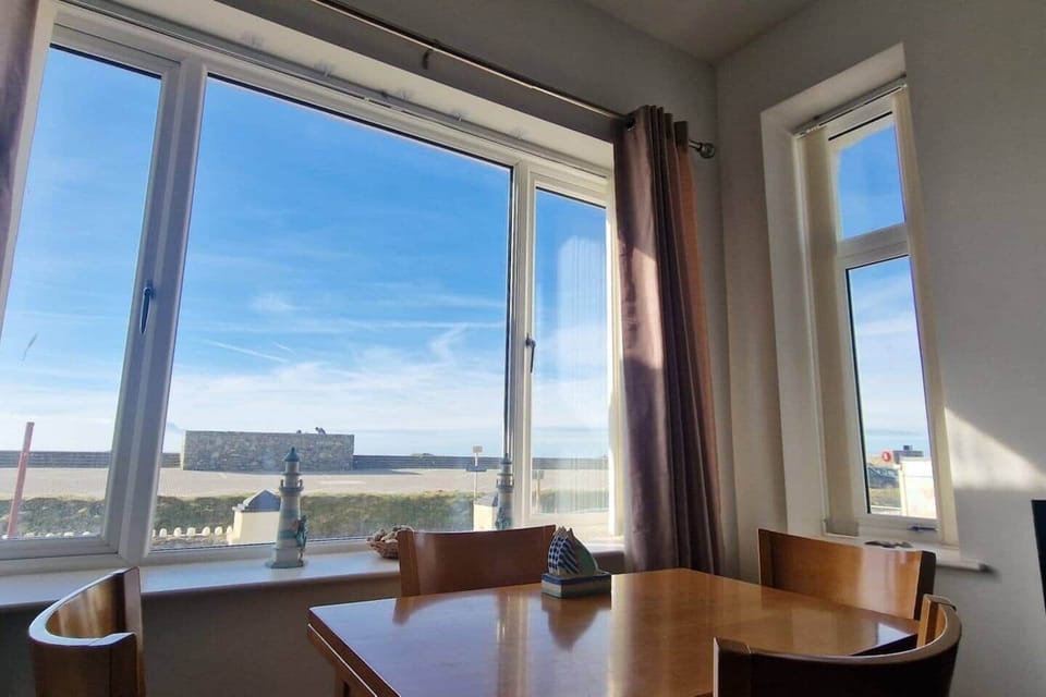 Dining View