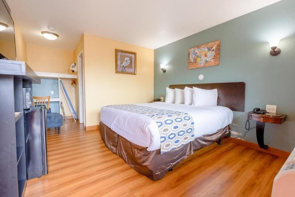 Bedroom. Interior and views may vary based on location and availability.