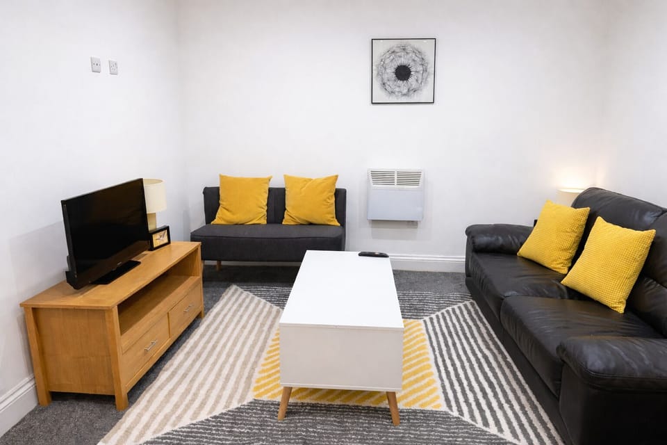 Living Room / Lounge