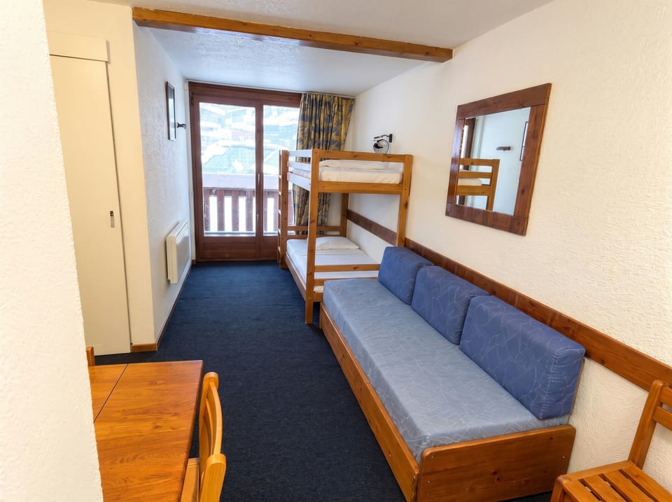 (AL-203) Val Thorens - Ski In/Out - 5 Beds Flat Apartment in Les Allues
