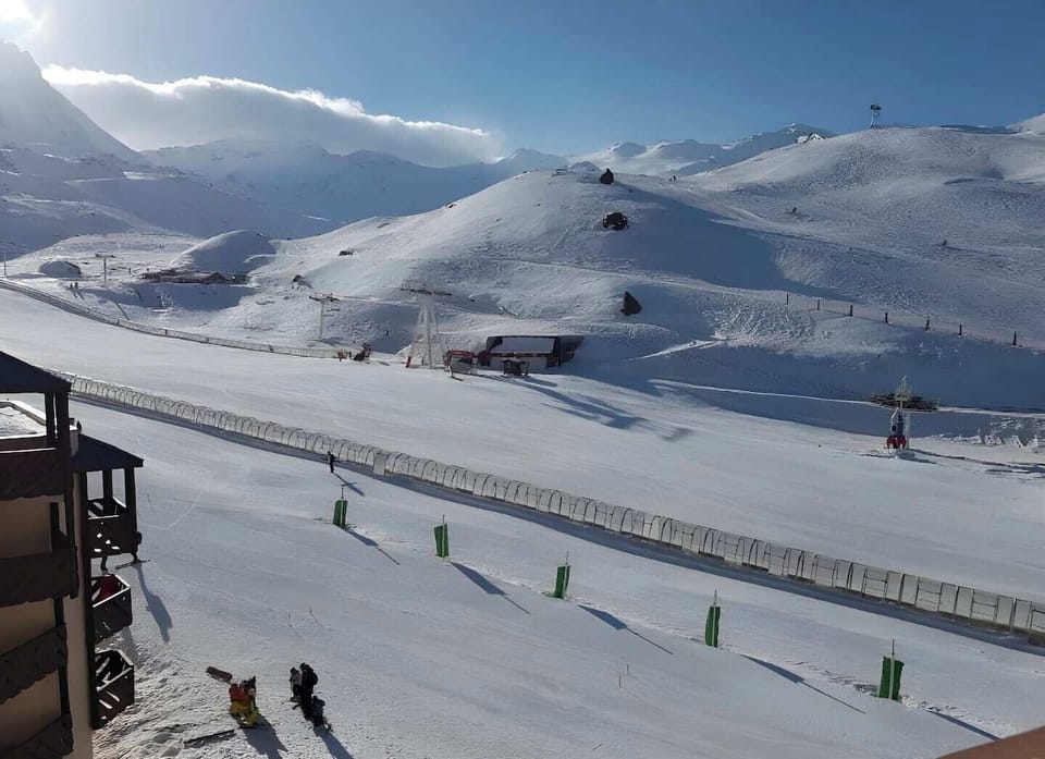 Snow and ski sports