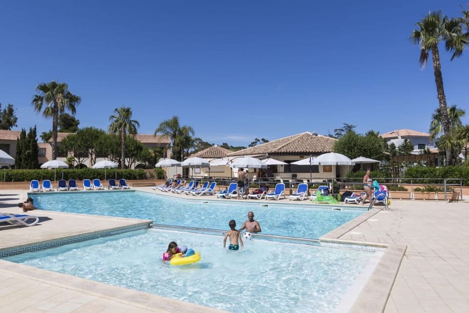 Holiday Home Swimming Pool