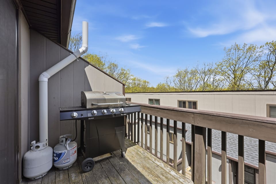 Handrail, Railing, Water, Waterfront, House