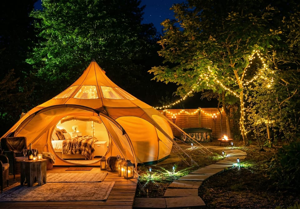 Dog friendly yurt nestled in a secluded orchard in Lincolnshire