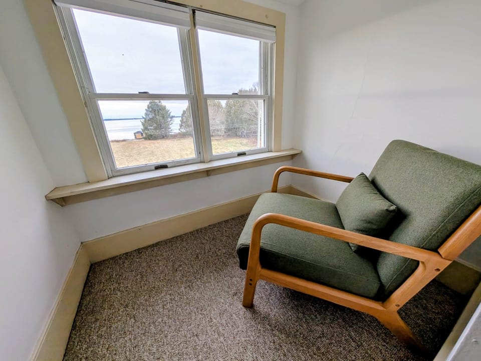 Ocean View Reading Nook in Upstairs Bedroom 1
