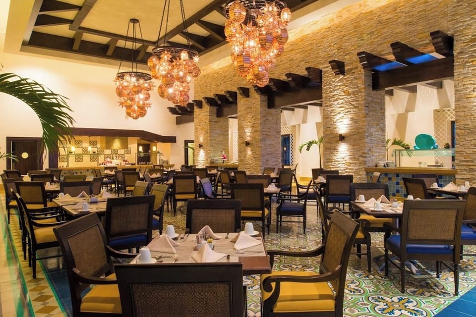 Grand Solmar Lands End Resort - Restaurant