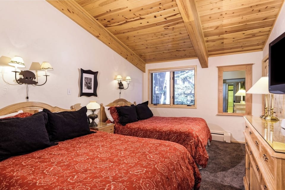 3rd Bedroom - 2 doubles