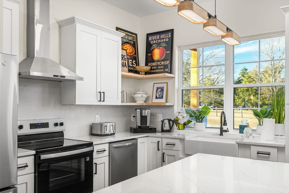 Coffee station and small appliances
