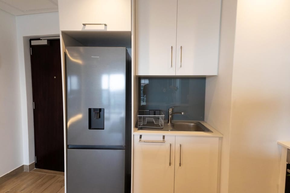 Coastal Class -Oceans Radisson Blu - 1 Bed APT (4994)