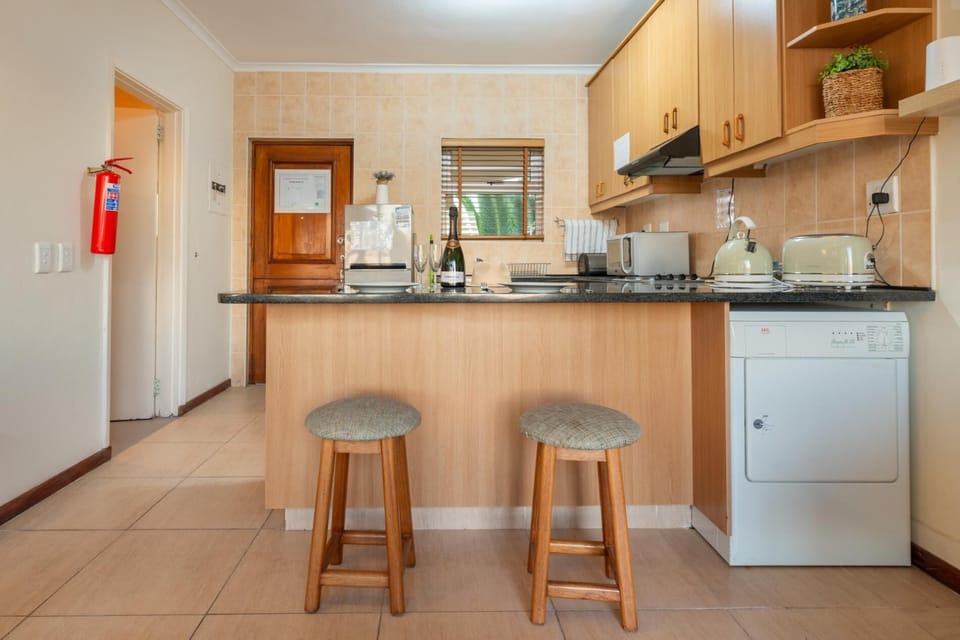 Port Owen Marina - Marina View Studio Apartment 22 (5121)