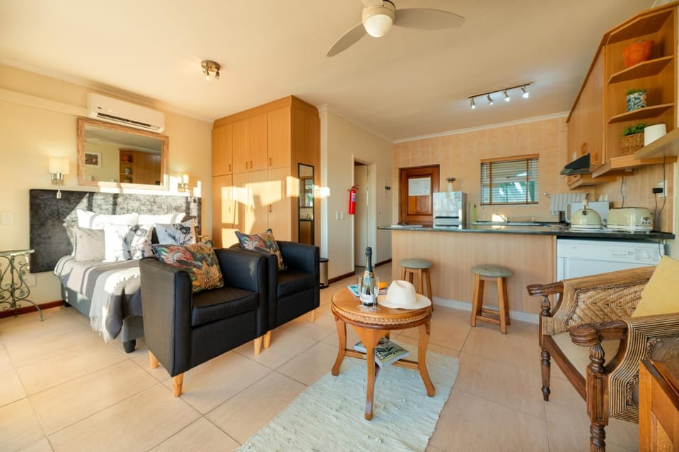 Port Owen Marina - Marina View Studio Apartment 22 (5150)