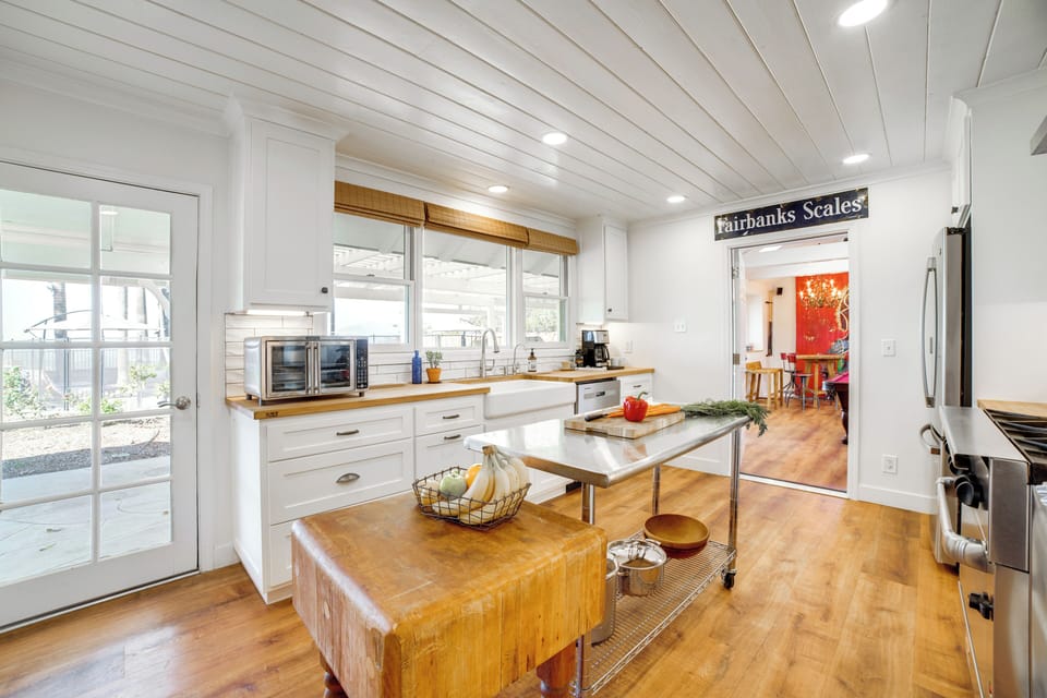 Kitchen | 1st Floor