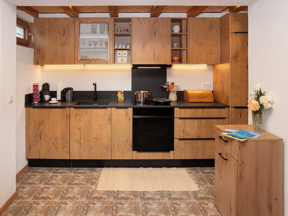 Wood, Furniture, Flooring, Interior Design, Floor, Ceiling, Apartment, Room, Wood Stain, Chair