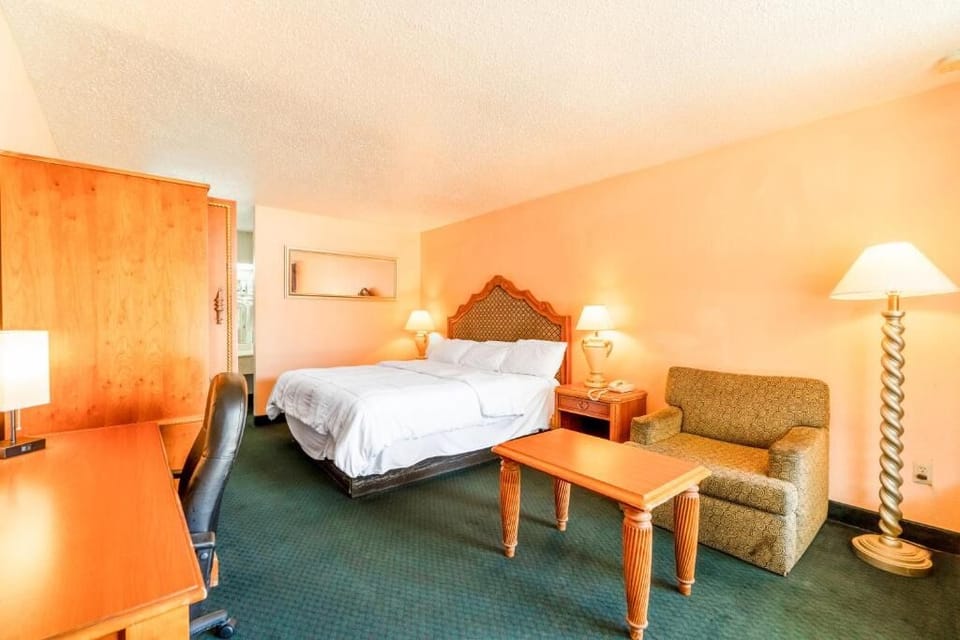 Bedroom. Interior and views may vary based on location and availability.