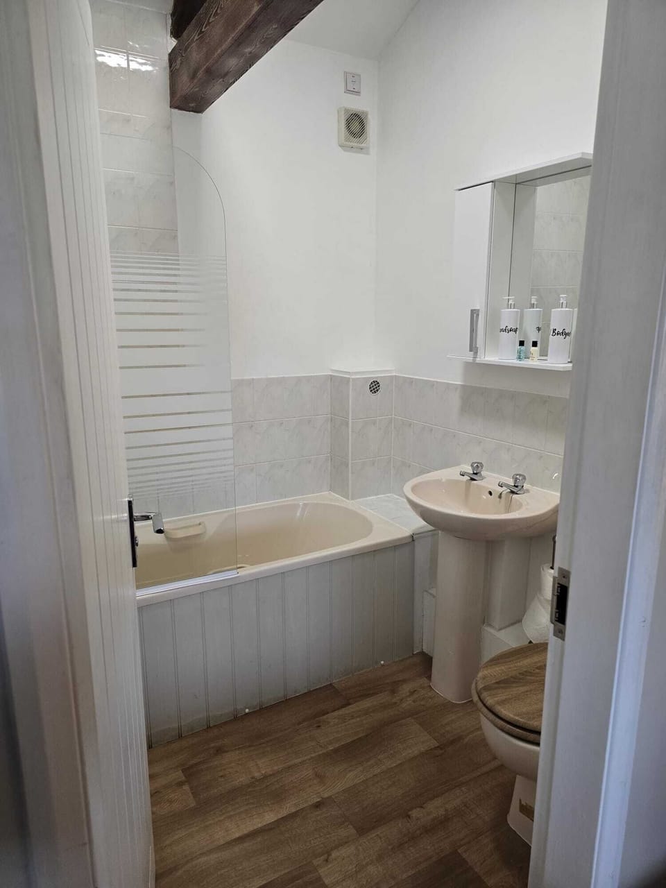On-suite bathroom