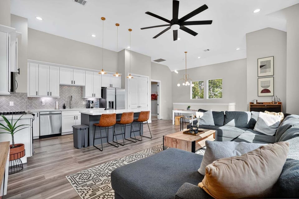 Home Decor, Indoors, Furniture, Table, Appliance