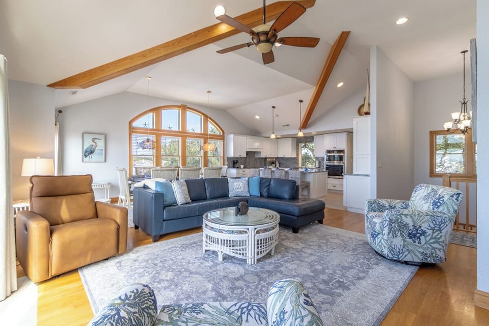 Top Level Living Area