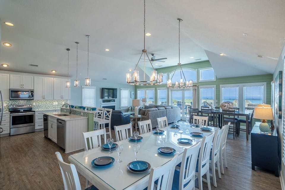 Top Level Dining Area