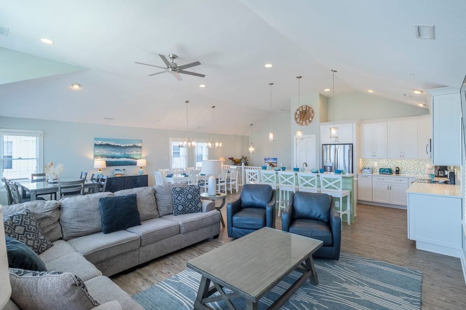 Top Level Living Area