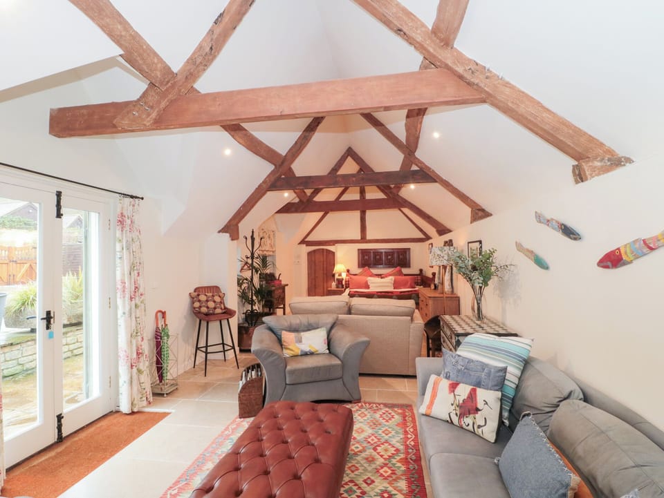 GARDEN COTTAGE, romantic, with a garden in Broadway House in Broadway