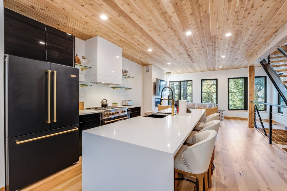Beautiful kitchen with island seating for 3. | Main Level