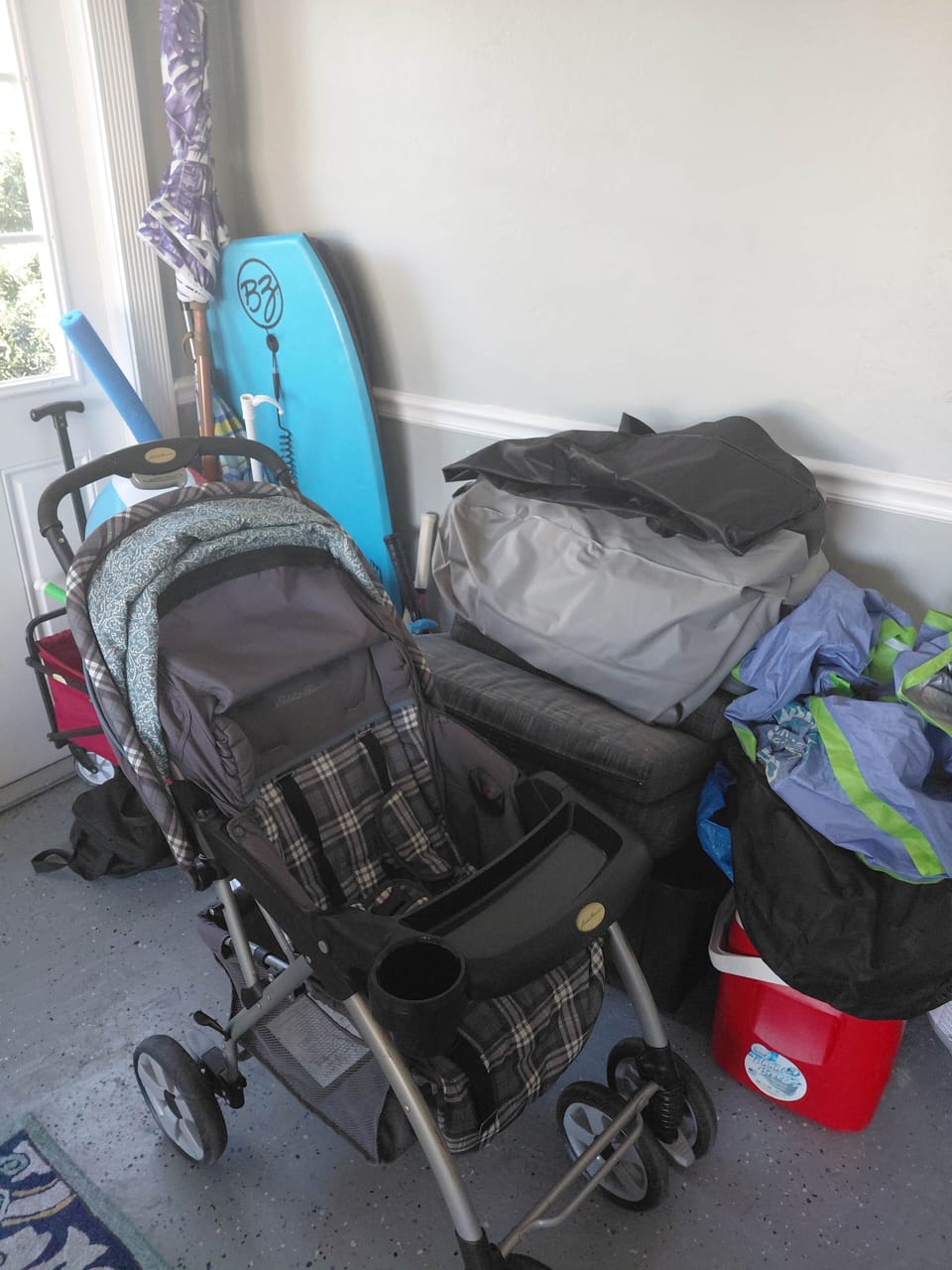Strollers, air mattresses, tent for beach