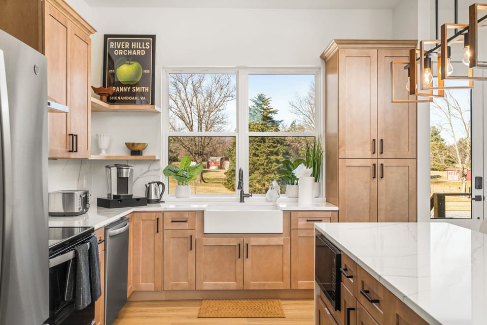 Coffee station and small appliances