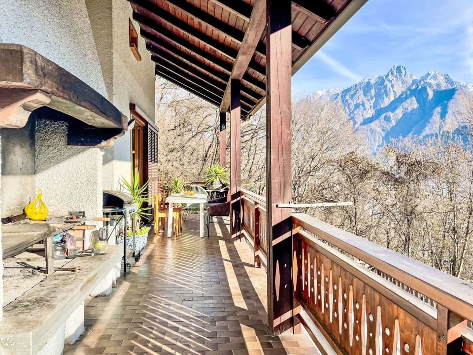 Swimming Pool, Hill, Leisure, Mountain Range, Outdoor Furniture, Hill Station, Resort, Valley, Eco Hotel, Ridge