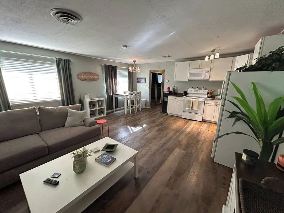 Open concept living, dining and kitchen