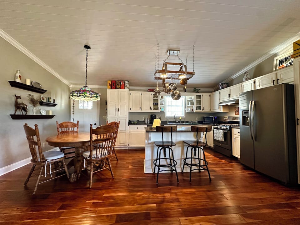 Kitchen and dining area