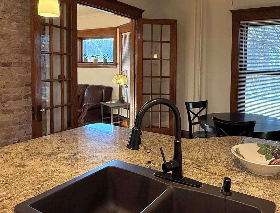 Open kitchen & dining, perfect for cooking and connecting.