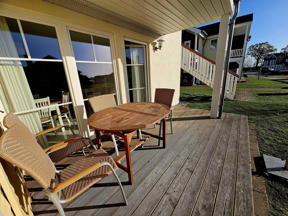 Enjoy relaxing hours on the sunny terrace.