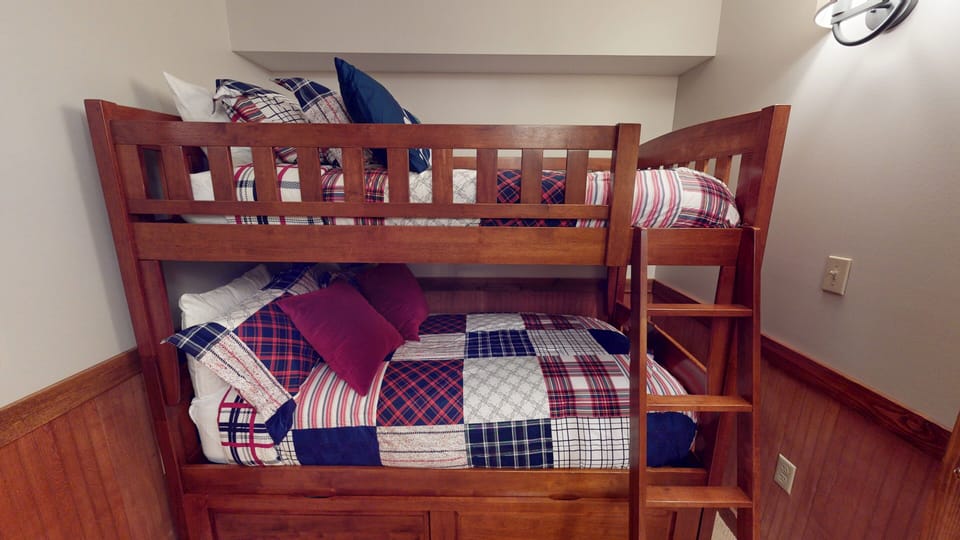 Hardwood, Furniture, Bed, Bunk Bed, Cushion