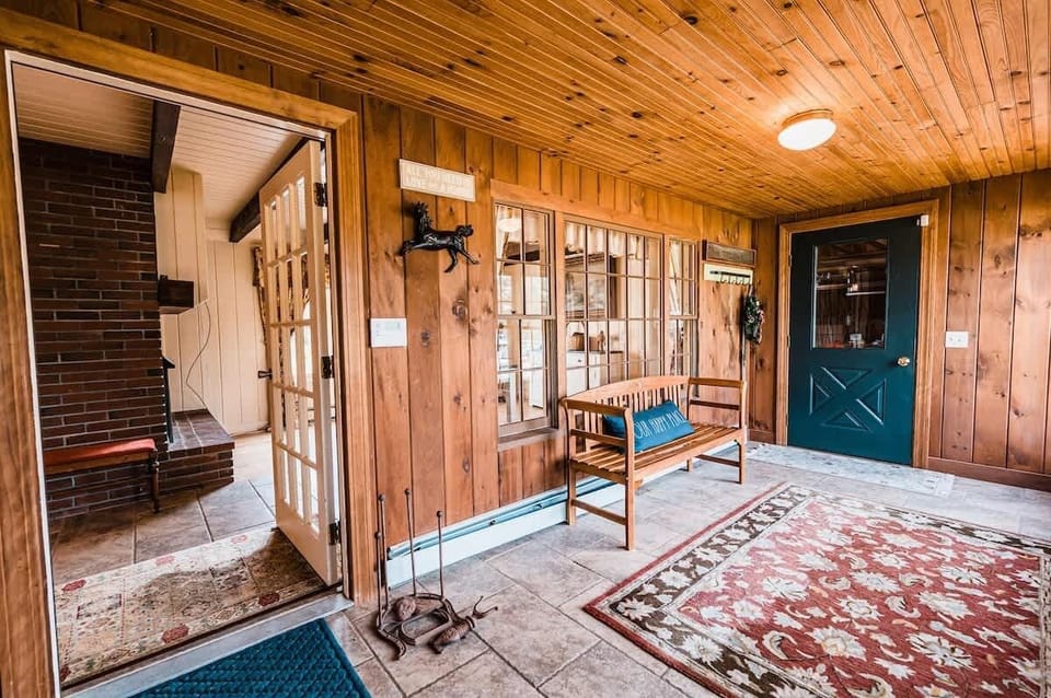mudroom