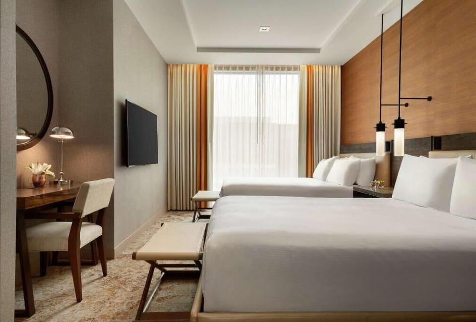 Unit with 2 Queen beds