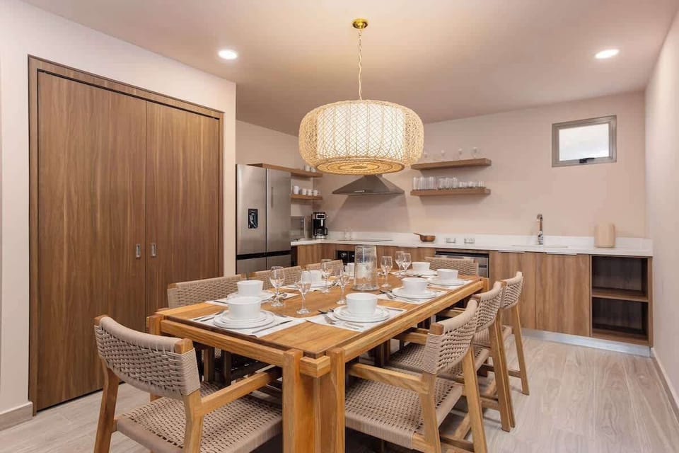 A space where cooking feels effortless: everything you need right at your fingertips.