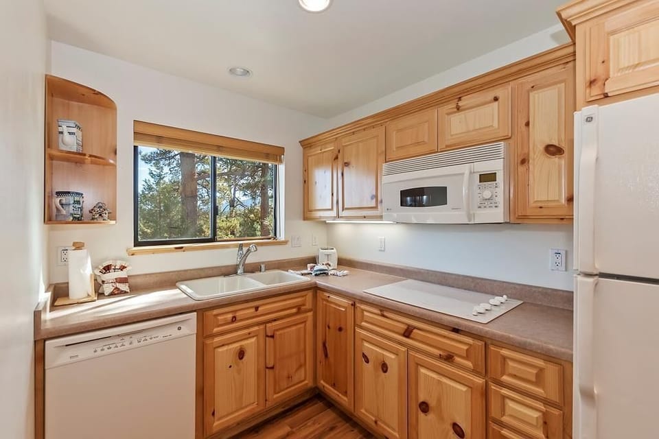 Second Kitchen Located in upstairs next to Primary