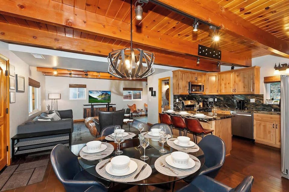 Dinning Room, Tables and Chairs 3