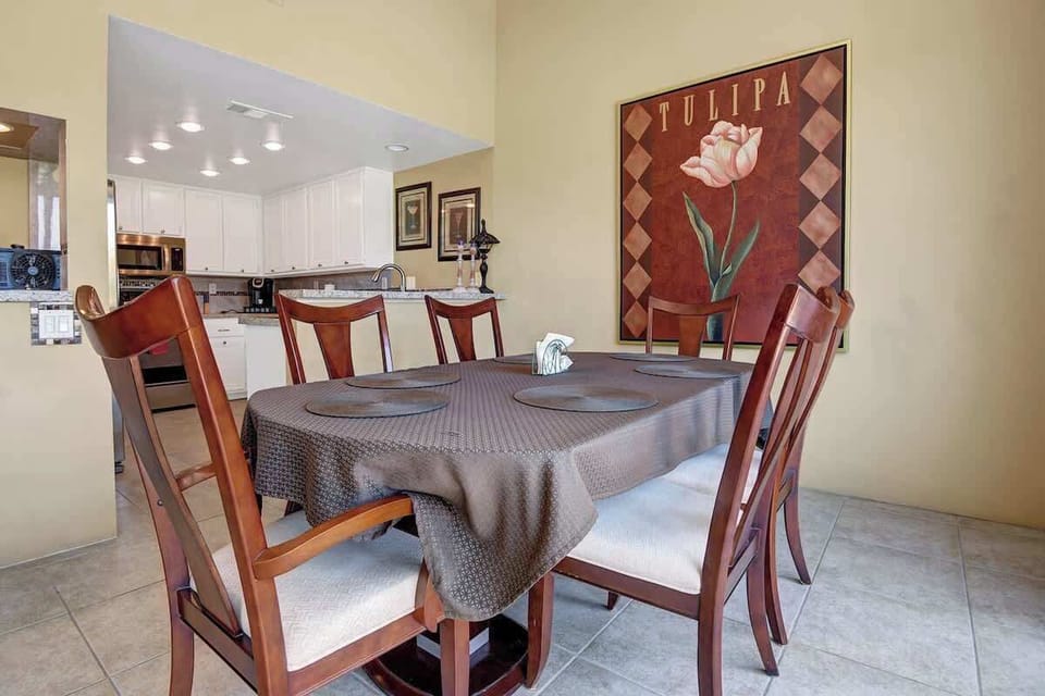 DINING SPACE CONTINUED