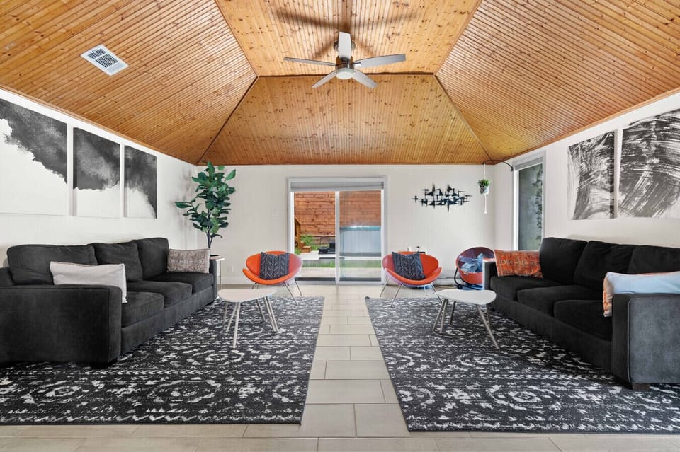 Oversized living room! Enjoy spending time with friends and family.